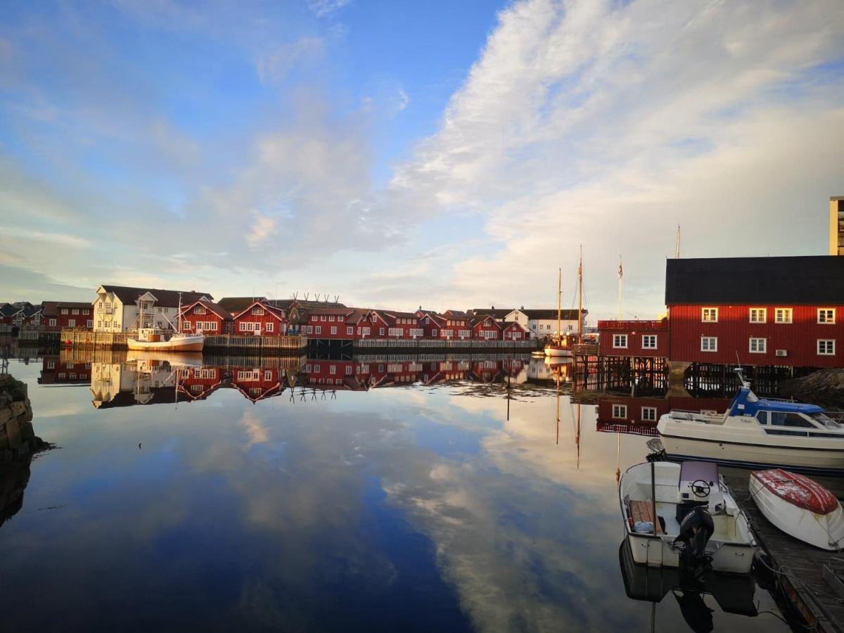 Appartement Kule Gule Huset à Svolvær Extérieur photo
