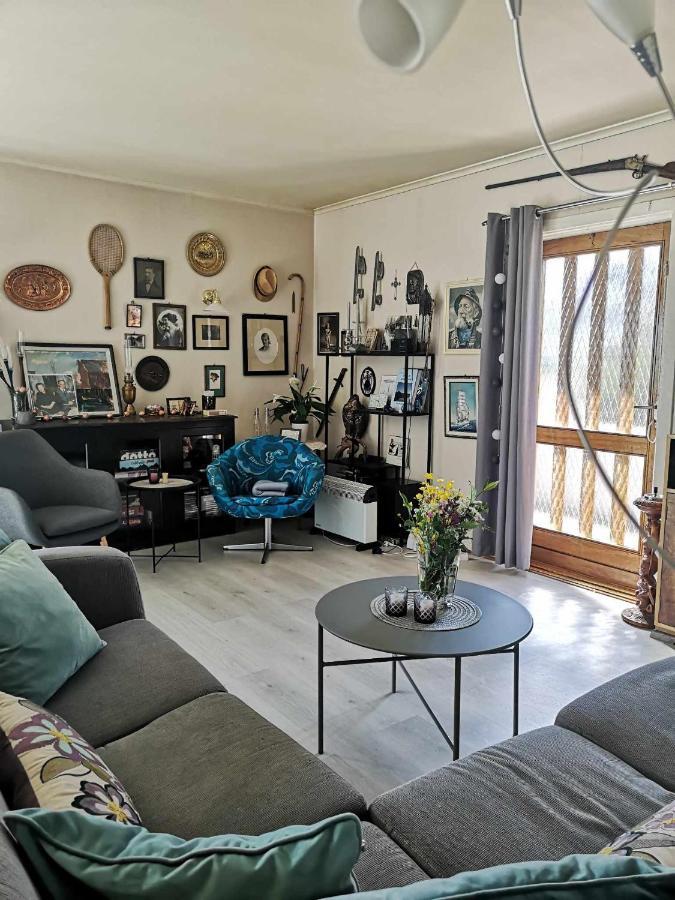 Appartement Kule Gule Huset à Svolvær Extérieur photo