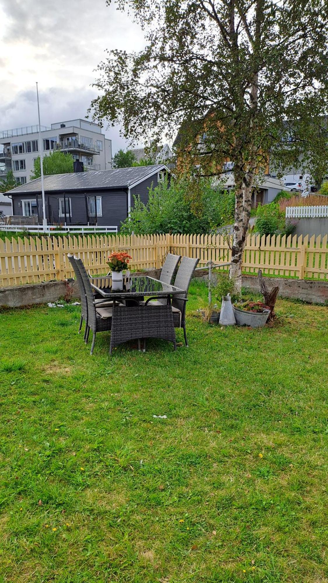 Appartement Kule Gule Huset à Svolvær Extérieur photo